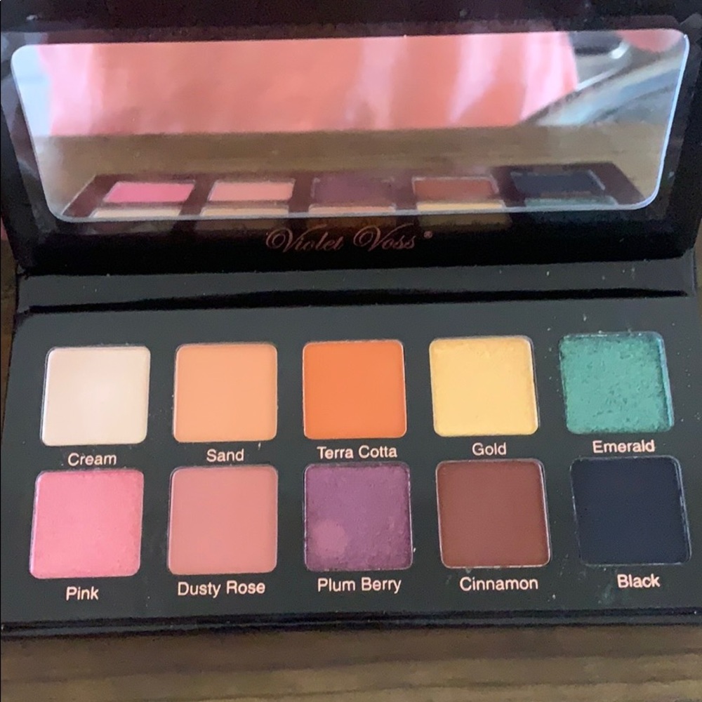 New Violet Voss - PRO Series Eye Shadow Palette